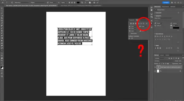 Fragment interfejsu programu Photoshop z zaznaczonym tekstem i panelami narzędzi.